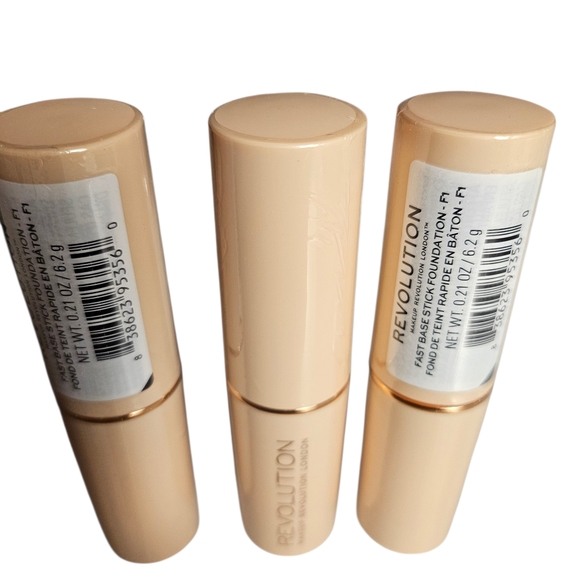 Revolution Makeup. - Picture 6 of 9